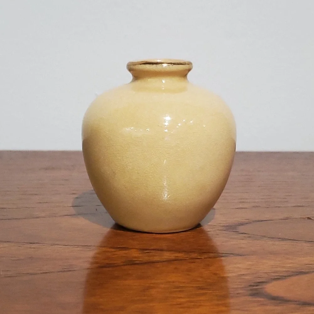 Vintage Oriental Bud Vase With‎ Peacock and Flowers Gold Rimmed Ceramic Glossy